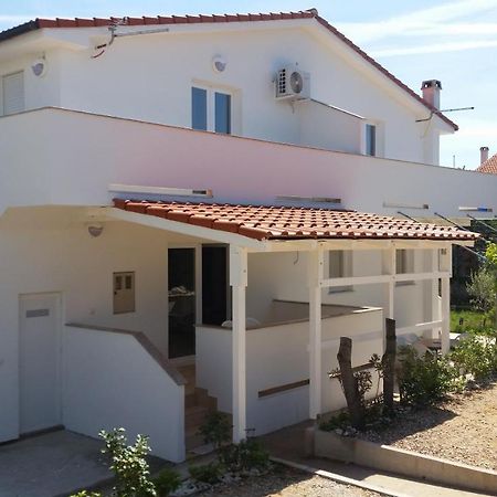 Apartments Maretic Mandre Luaran gambar