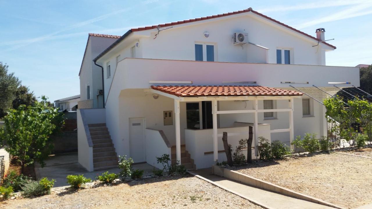 Apartments Maretic Mandre Luaran gambar