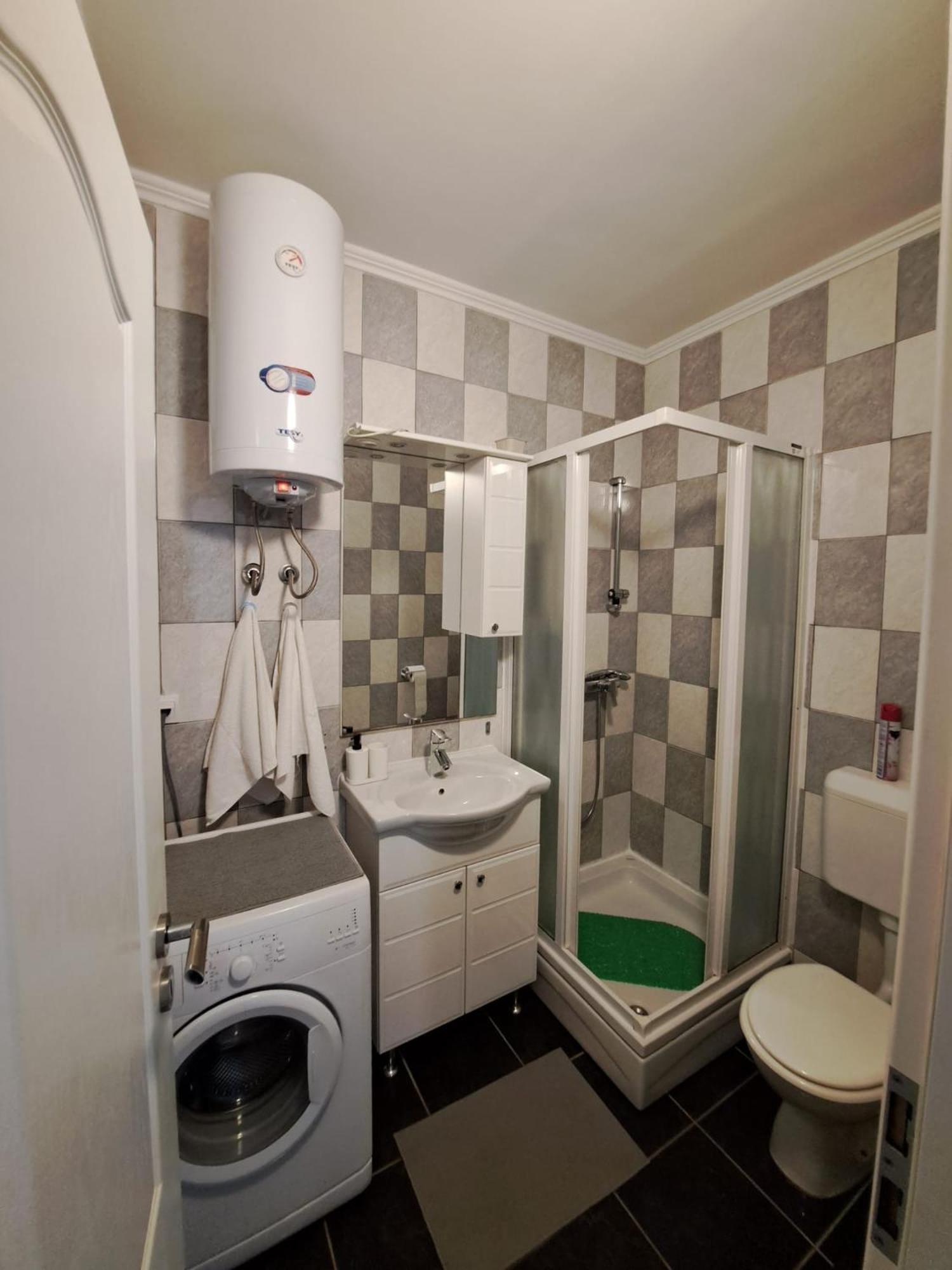Apartments Maretic Mandre Luaran gambar