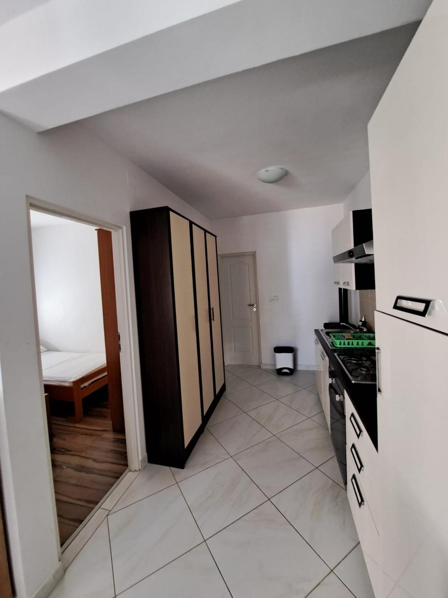 Apartments Maretic Mandre Luaran gambar
